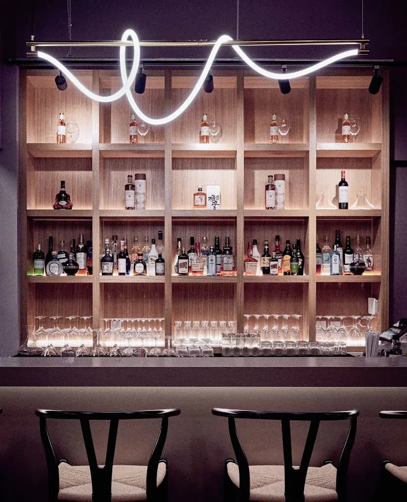 Little Karp Seafood & Bar